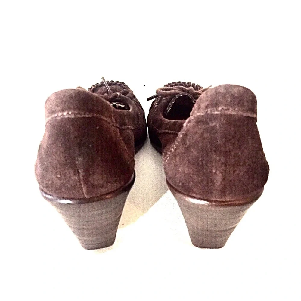 NWOB Aerosoles Moccasin Wedge Heels in Brown Suede